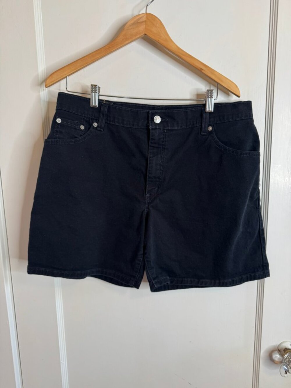 Levi's Black Denim Jean High Rise Shorts sz 16